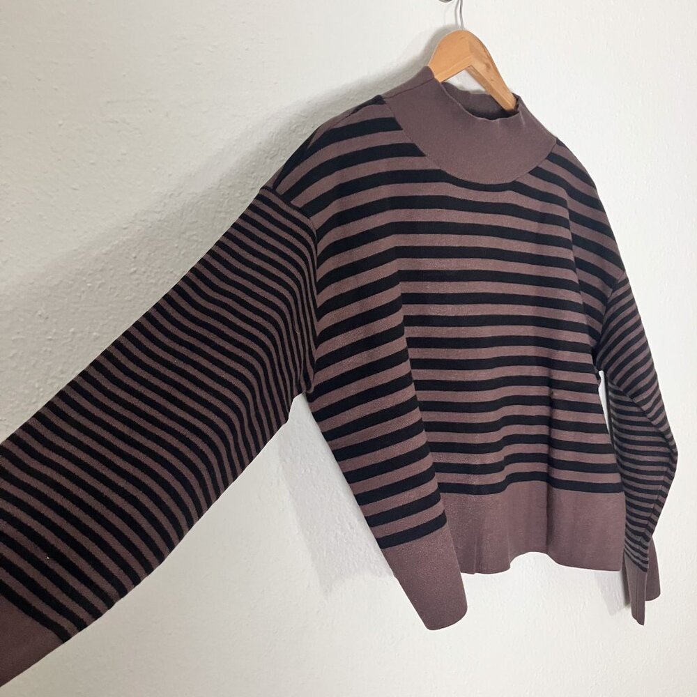 NWT NATURAL LIFE Brown and Black Striped Turtleneck Sweater Montauk Size Medium - Picture 4 of 7